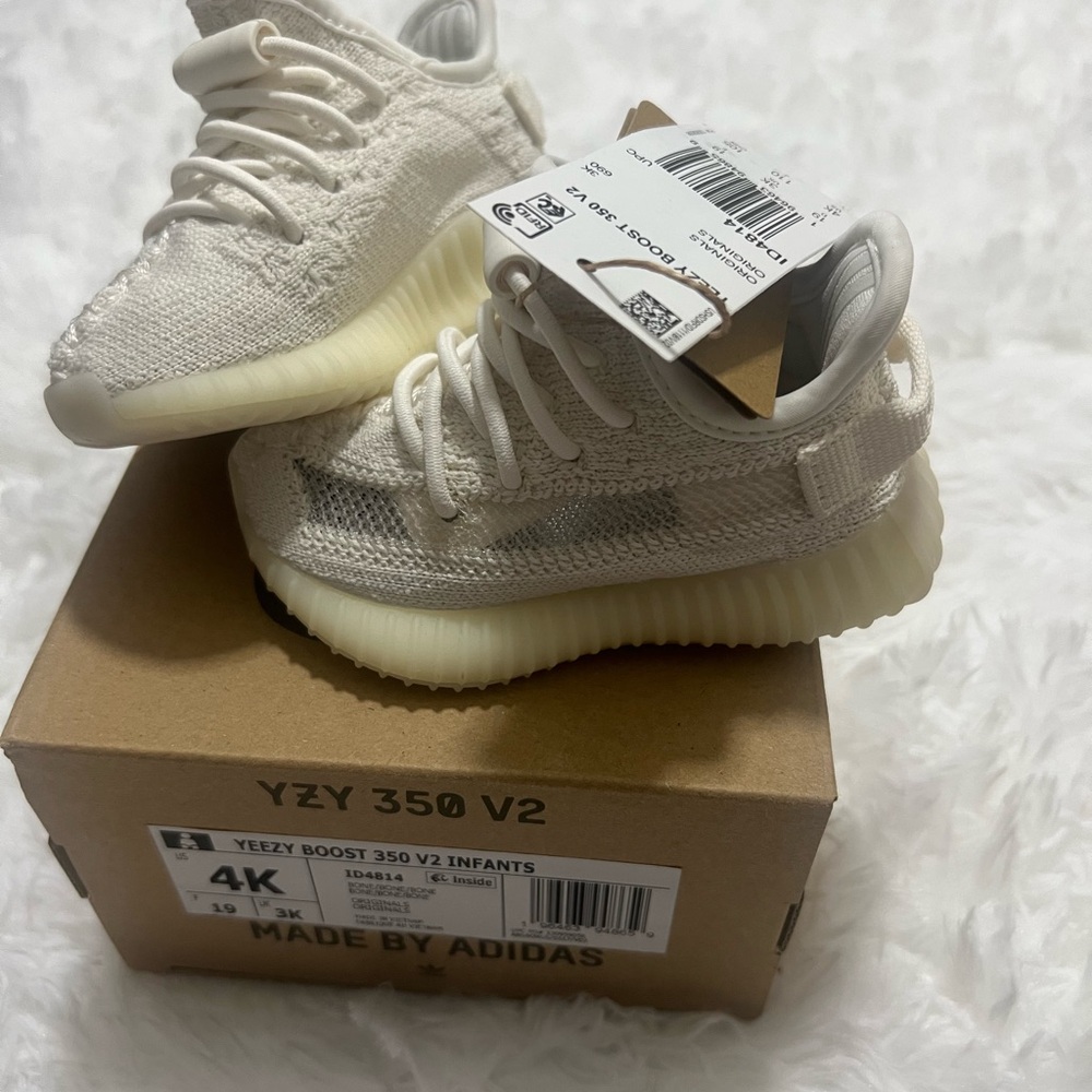 Adidas Yeezy Boost 350 V2 Kids Sneakers - Cream White